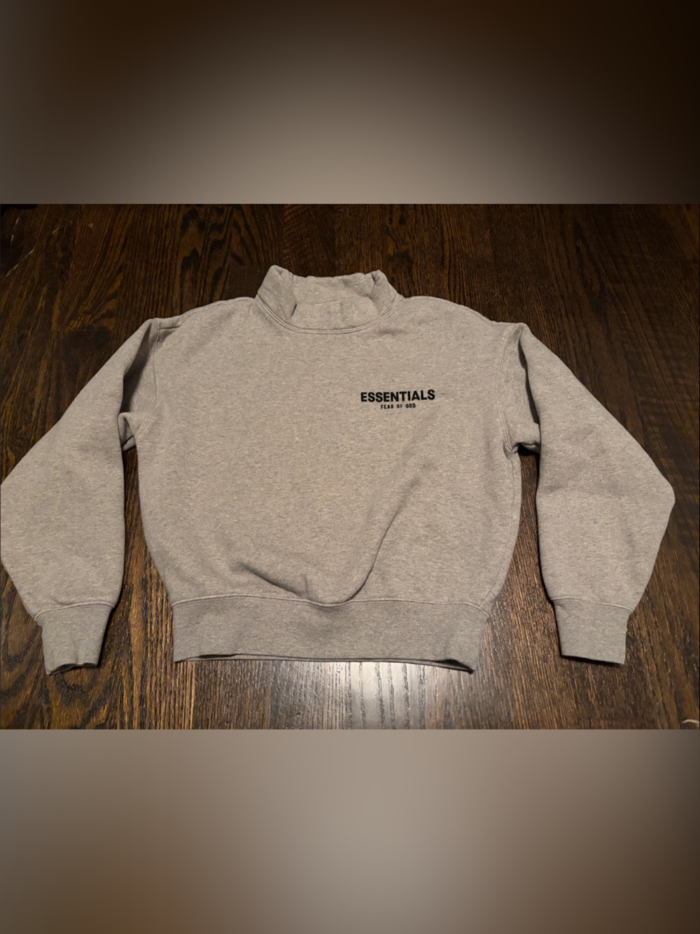 ESSENTIALS KID’s  Never worn Mockneck Sweatshirt in Light Heather Gray